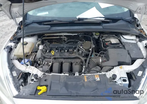 2015 Ford Focus Titanium z USA, uszkodzony, nr VIN 1FADP3N21FL238865